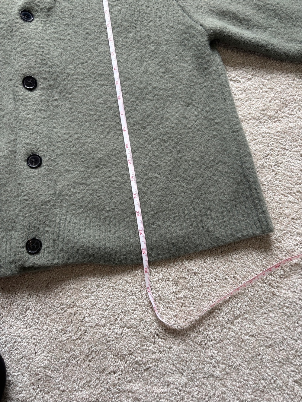 Abercrombie & Fitch Olive Green Button-Front Cardigan Fuzzy Cropped - Picture 6 of 7